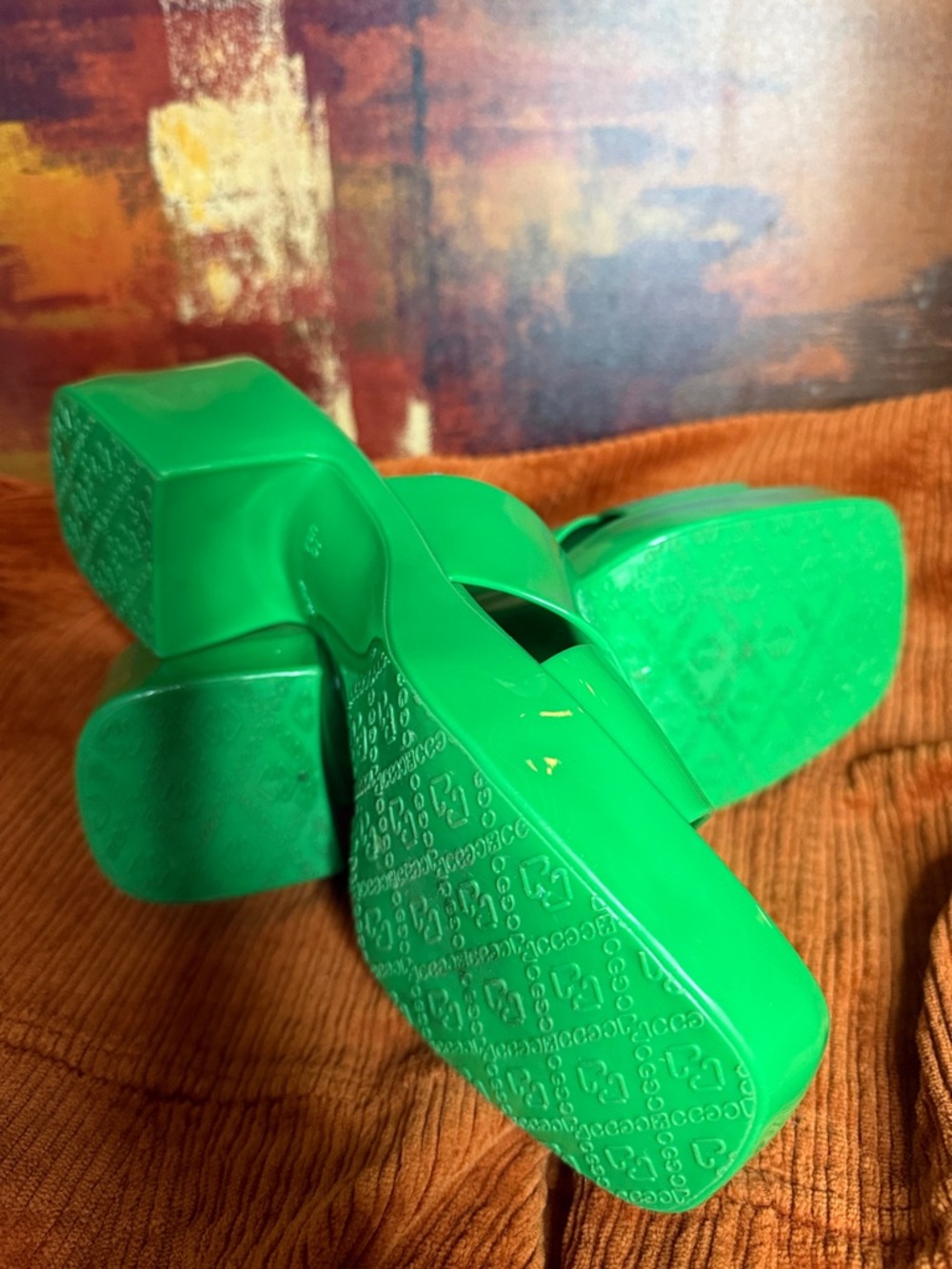 Jeffrey Campbell Bright Green Platform Mule Slides - Picture 5 of 6